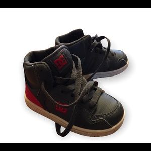 DC high tops toddler size 8